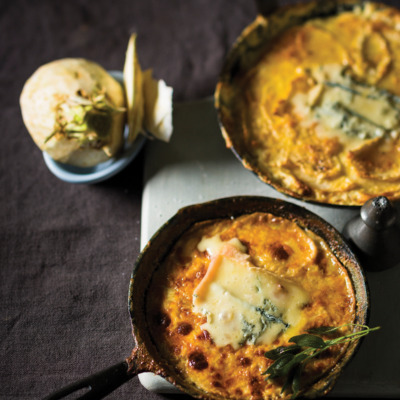 Celeriac bake with horseradish and blue cheese