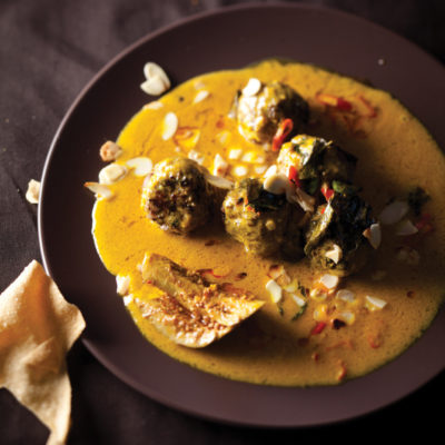 Meatballs in Thai green curry sauce