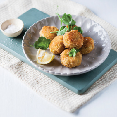 Fish-and-feta cakes