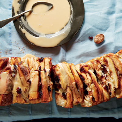 Cinnamon pull-apart loaf