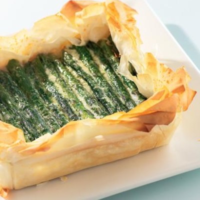 Asparagus cheese tart