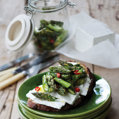 Asparagus, feta and chilli bruschetta