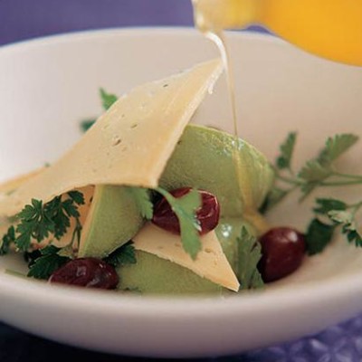 Avo and pecorino salad