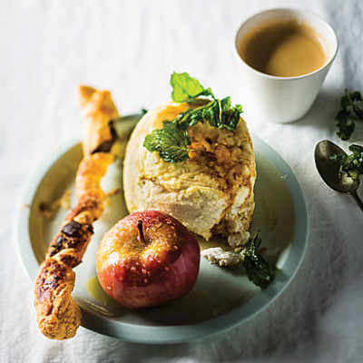 Baked apples, ricotta and chocolate cinnamon dippers