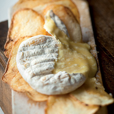 Baked camembert with salted potatoes