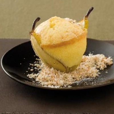 Baked pear and coconut pudding