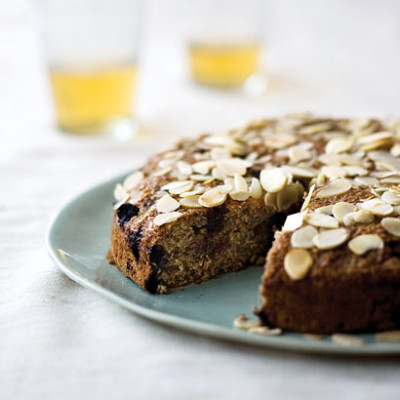 Banana and blueberry cake