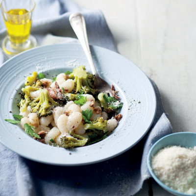 Braised broccoli on gnocchi with anchovy-garlic oil