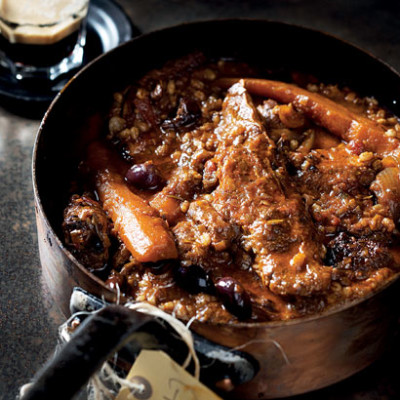 Brisket ragu with tomato, barley and olives