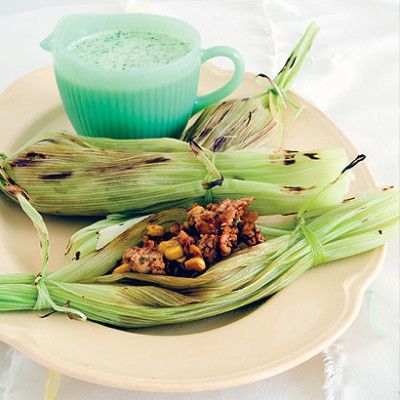 Chicken in sweetcorn husks