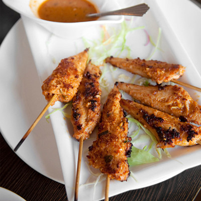 Chicken satay with peanut sauce