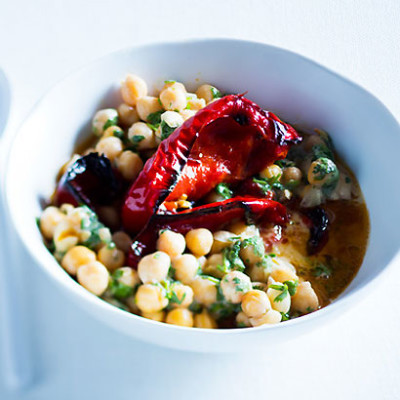 Chickpea and roast pepper salad