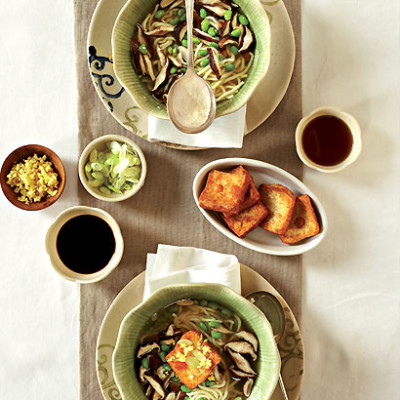 Chinese noodles in vegetable broth with crispy tofu