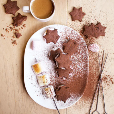 Chocolate cookies with braaied marshmallow centres