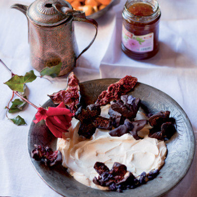 Chocolate figs with mascarpone and sugared violets