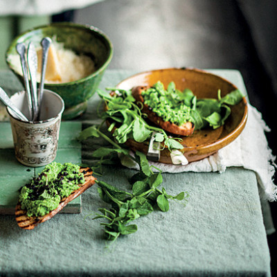 Chunky pea puree