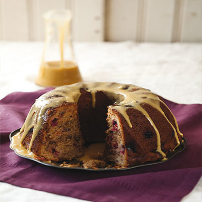 Cinnamon crumb cake with maple glaze