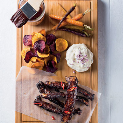 Cocoa riblets with vegetable chips