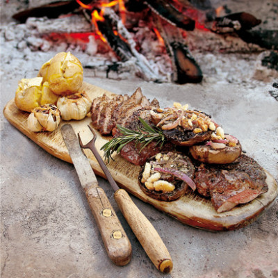 Deboned leg of lamb with herb rub