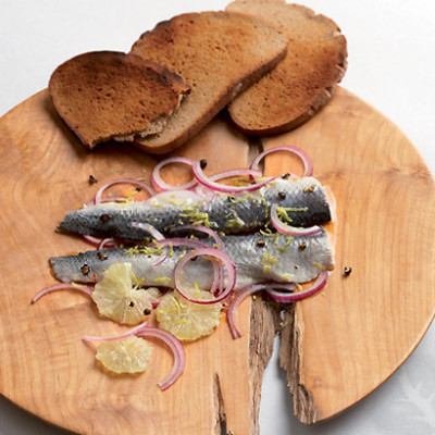 Dressed herring fillets on rye