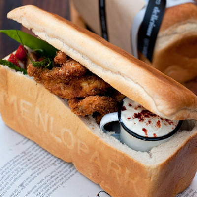 Fried chicken with spices and harissa mayonnaise