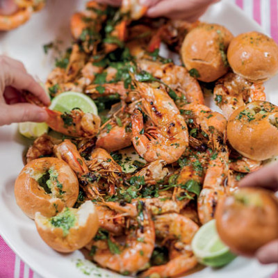 Grilled prawns with orange and tamarind sauce