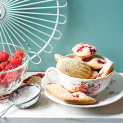 Hazelnut and raspberry madeleines