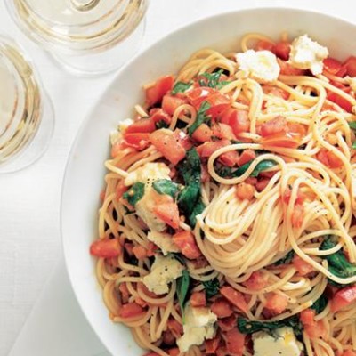 Pasta with tomato and anchovy sauce