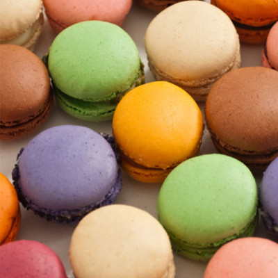 Italian macaroons (macarons)