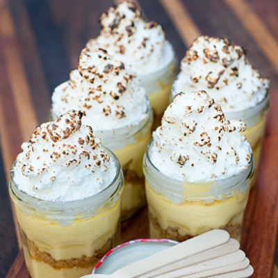 Lemon meringue in a jar