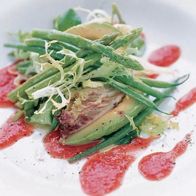 Mixed green salad with strawberry, honey and verjuice dressing