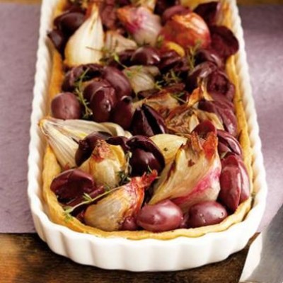 Olive and caramelised onion tart