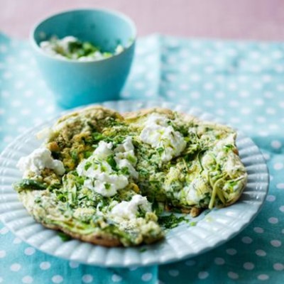 Omega-3 omelette with spring greens and beans