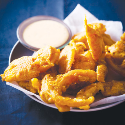 Onion bhajis with buttermilk dipping sauce