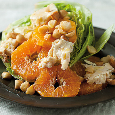 Orange and gorgonzola salad with toasted macadamias