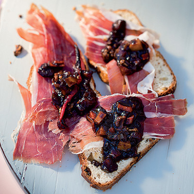 Ploughman's pickle with Serrano ham