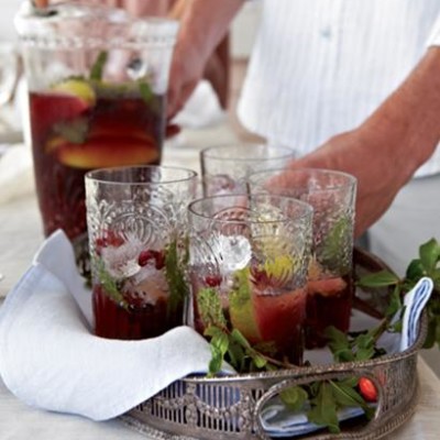 Pomegranate mojitos