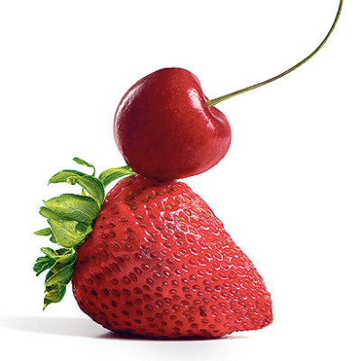 Puff pastry berry pots