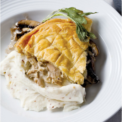 Quick chicken and mushroom pie