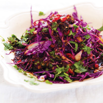 Red cabbage salad