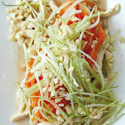 Shredded chicken, pawpaw and celery salad