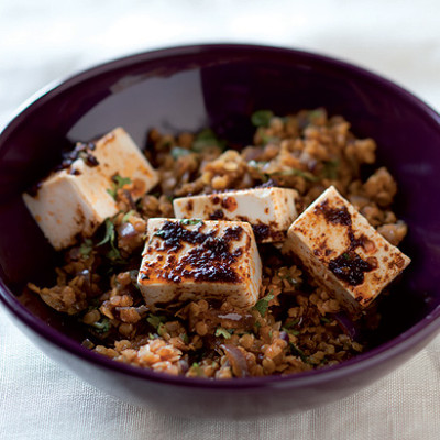 Spicy red lentils and crisp tofu