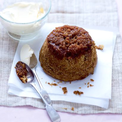 Steamed ginger and golden syrup pudding