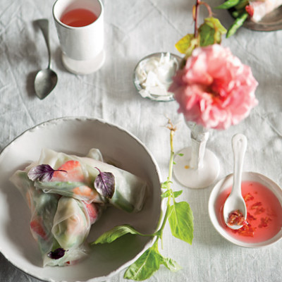 Strawberry and prawn crystal rolls with chilli-pomegranate and coconut dipping sauces