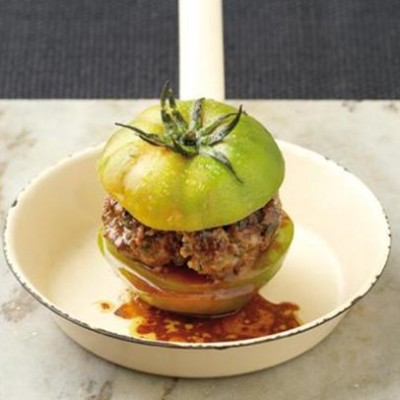 Sweet and juicy spanish green tomato burger