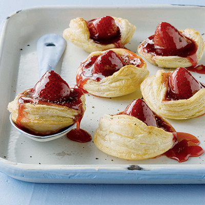 Sweet strawberry and black pepper jam tarts tossed with sticky syrup