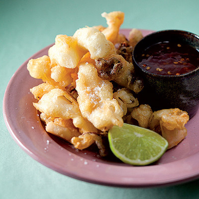 Tempura squid with sweet chilli sauce