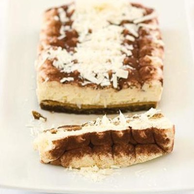 Tiramisu with white-chocolate curls