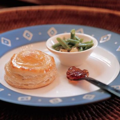 Venison pie and green bean stew