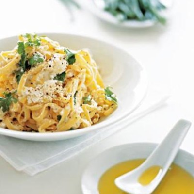 White cheese pasta with lemon oil